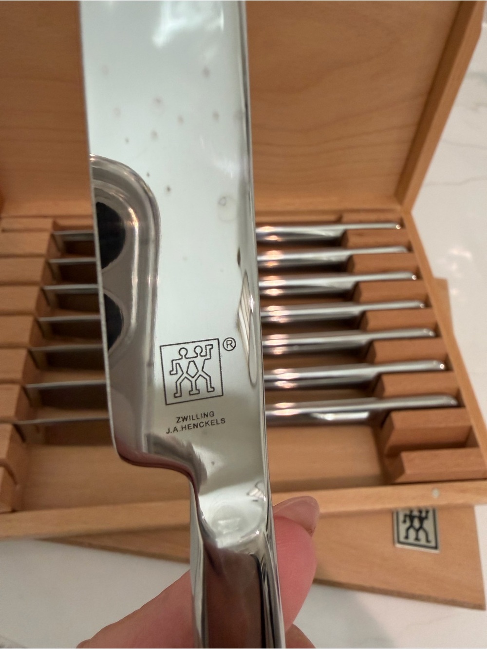 16 set of knives used only once, stored and very sharp great set!